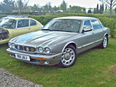 Super V8